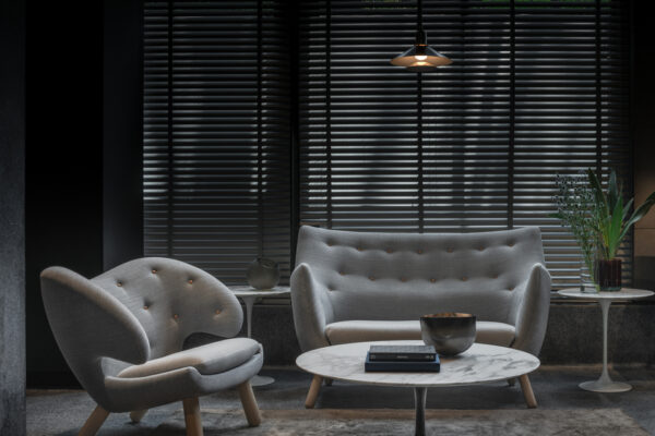 Poet Sofa - Finn Juhl - Model FJ 4100 - Image 15