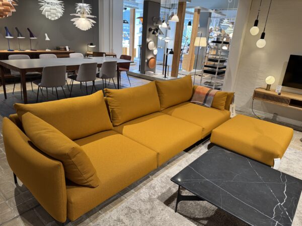Sofa – Tenksom - Model Kayto INKL. puf og stol (udstillingsmodel) - Image 6