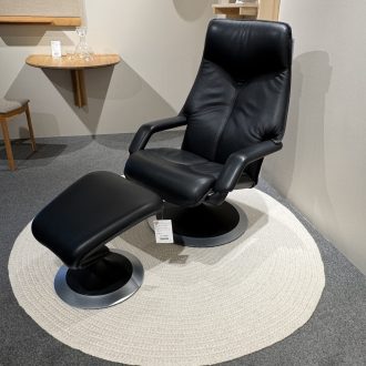 Lænestol – Berg Furniture - Model Maastricht inkl. skammel (udstillingsmodel)