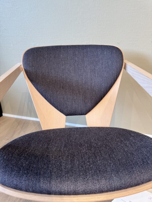 Lænestol – Hans J. Wegner - Model Butterfly (udstillingsmodel) - Image 4