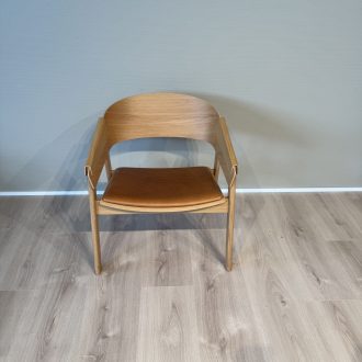 Loungestol – Muuto - Model Cover (udstillingsmodel)
