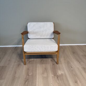 Loungestol – Ib Kofod-Larsen - Model MO107 (udstillingsmodel)