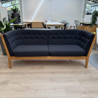 3. pers Tremmesofa – Stouby - Model Maria (udstillingsmodel)