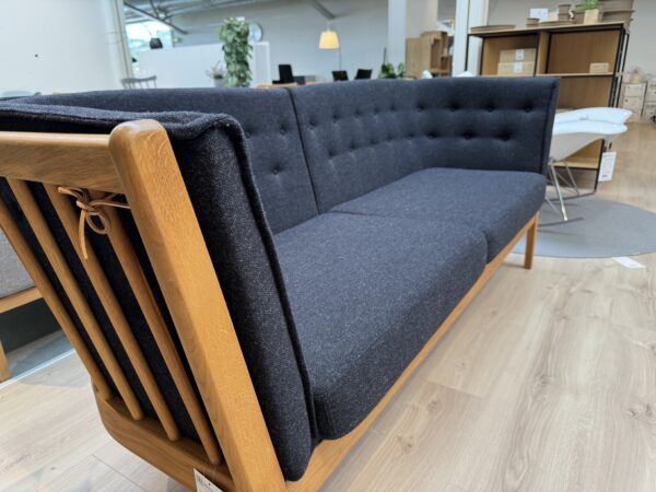 3. pers Tremmesofa – Stouby - Model Maria (udstillingsmodel) - Image 2
