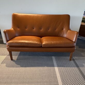 2. pers sofa – Nielaus - Model AV53 (udstillingsmodel)