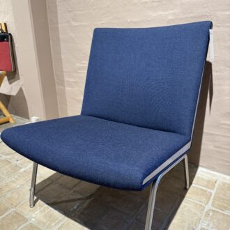 Loungestol – Hans J. Wegner - Kastrup CH401 - Lufthavnsstolen (udstillingsmodel)