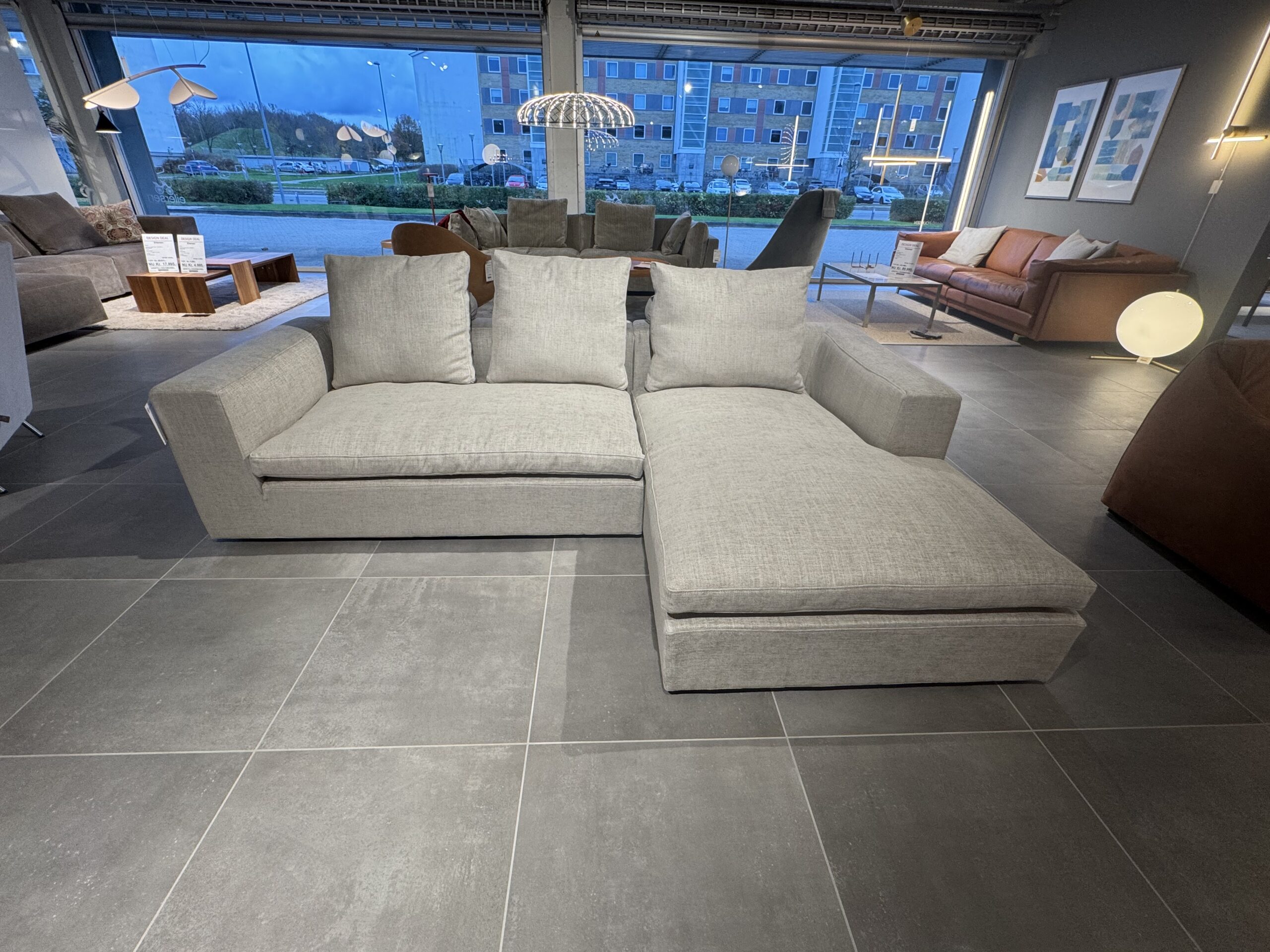 Sofa – Eilersen - Model Bas m/chaiselong (udstillingsmodel)