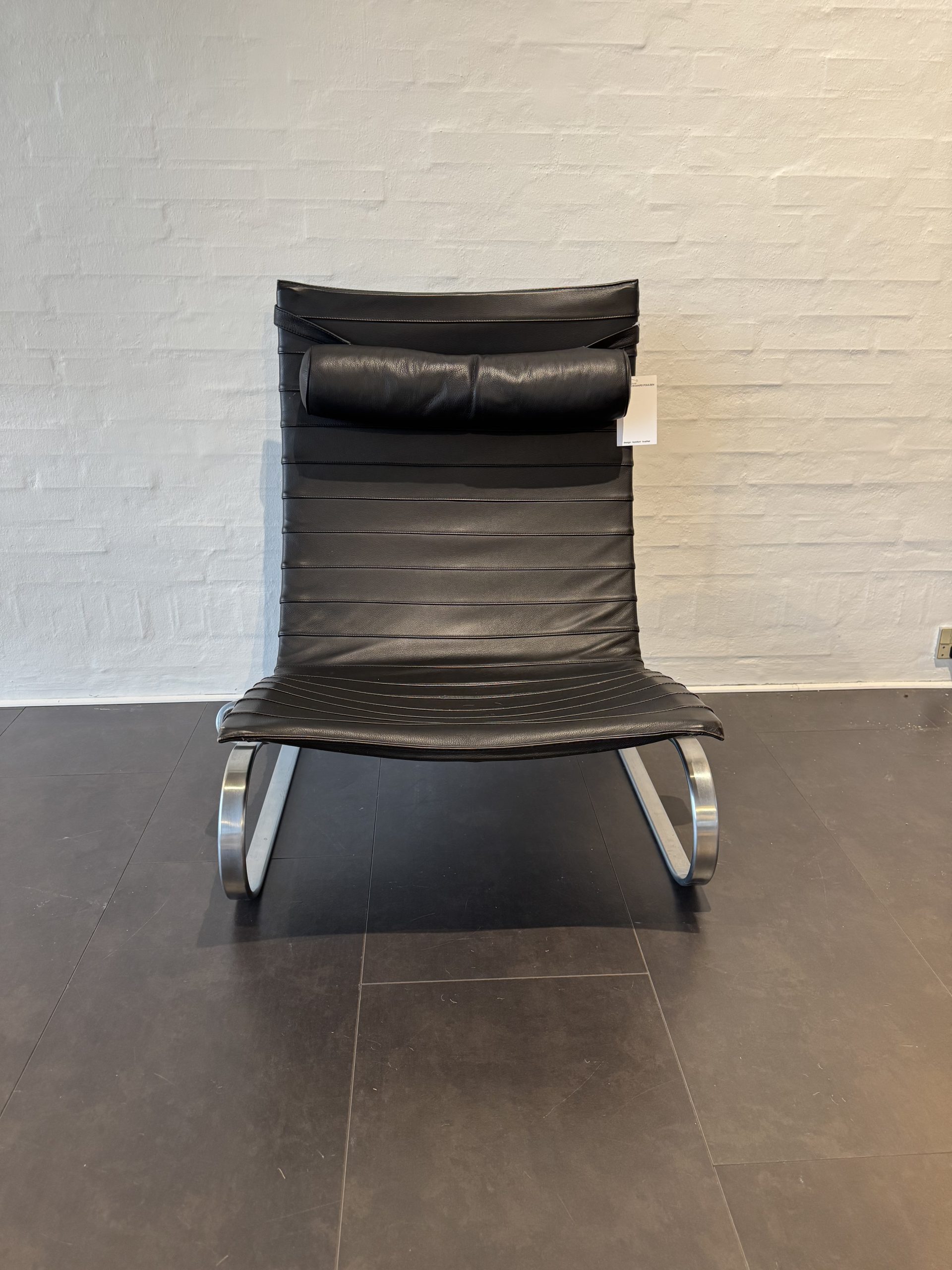 Loungestol – Poul Kjærholm - PK20™ (udstillingsmodel)