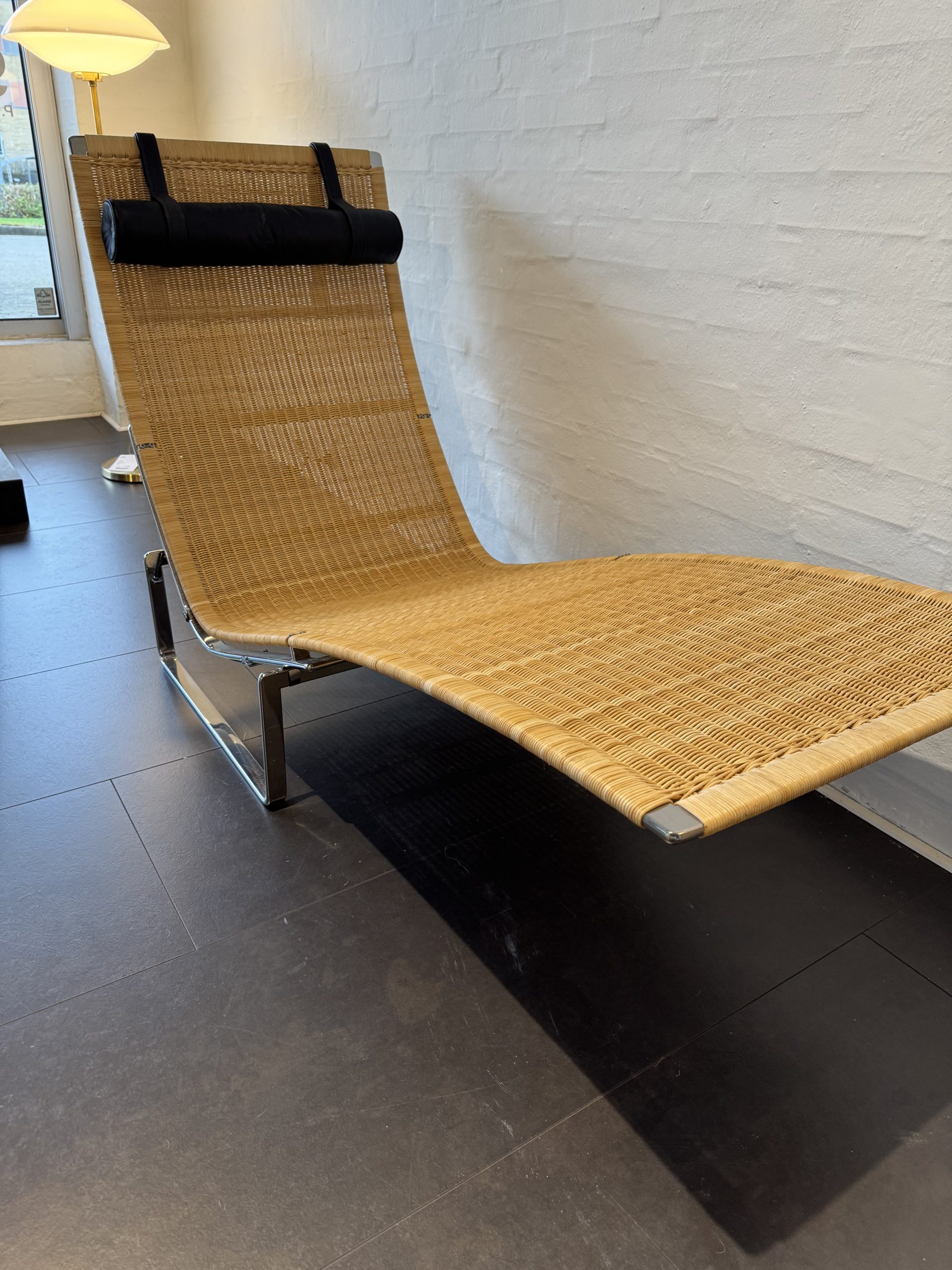 Loungestol – Poul Kjærholm - PK24™ (udstillingsmodel) - Billede 3