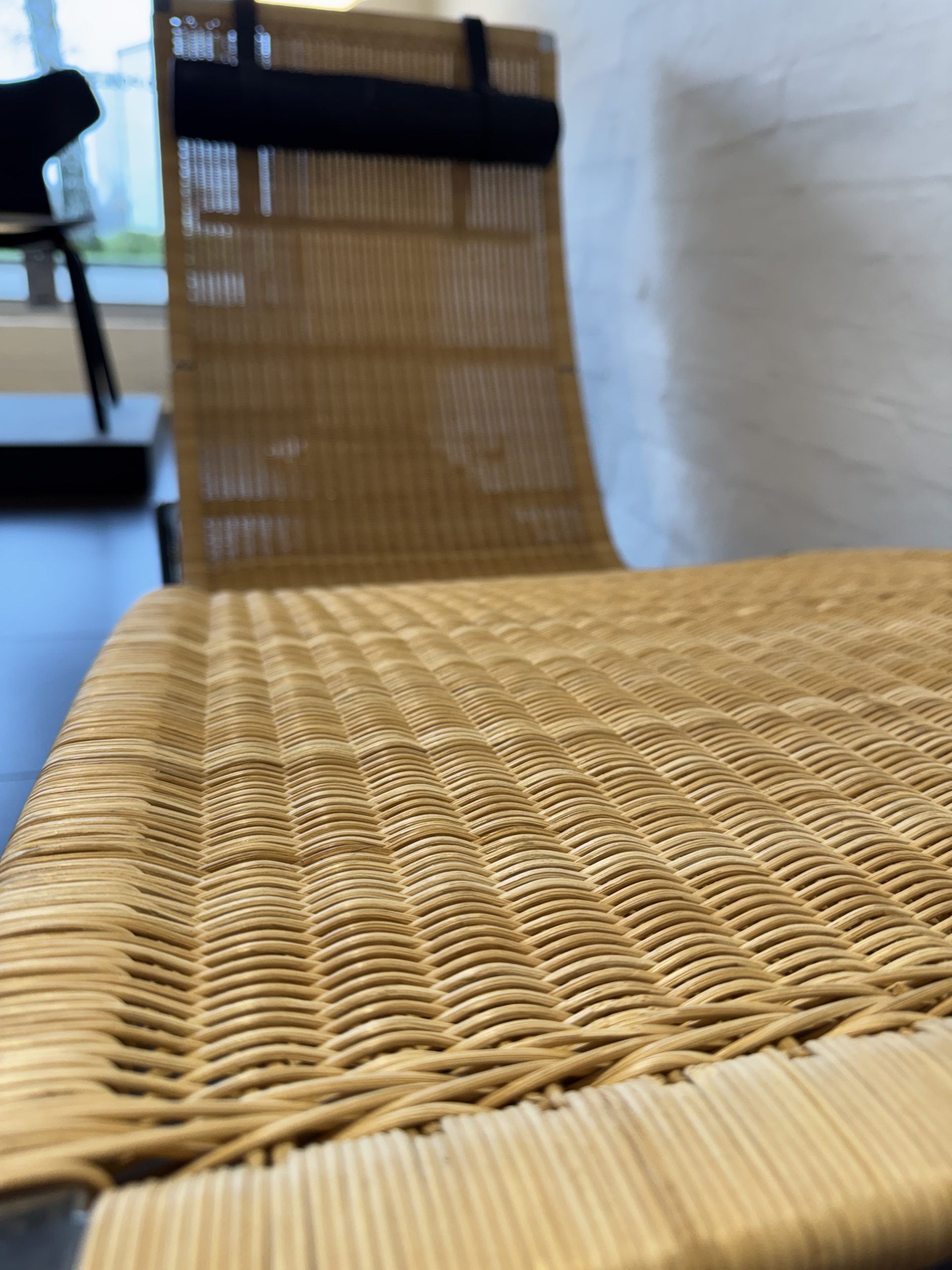 Loungestol – Poul Kjærholm - PK24™ (udstillingsmodel) - Billede 2