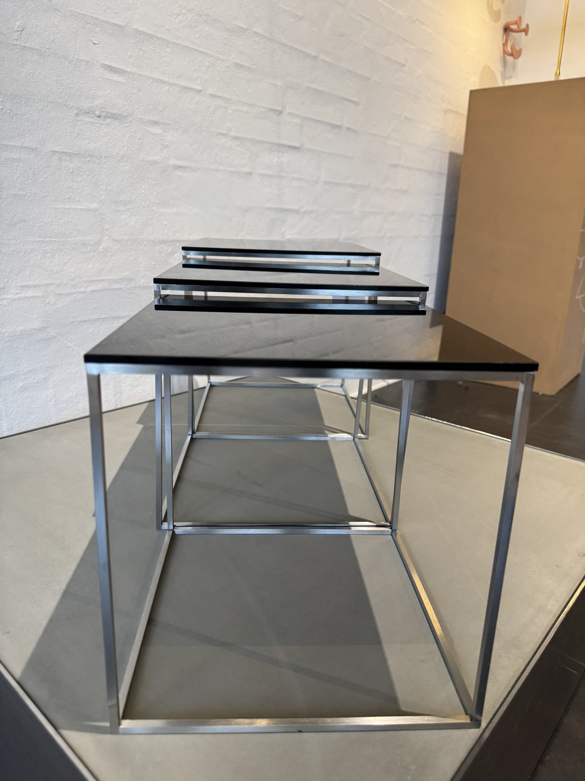 Sideborde/indskudsborde – Poul Kjærholm - PK71™ (udstillingsmodel) - Billede 4