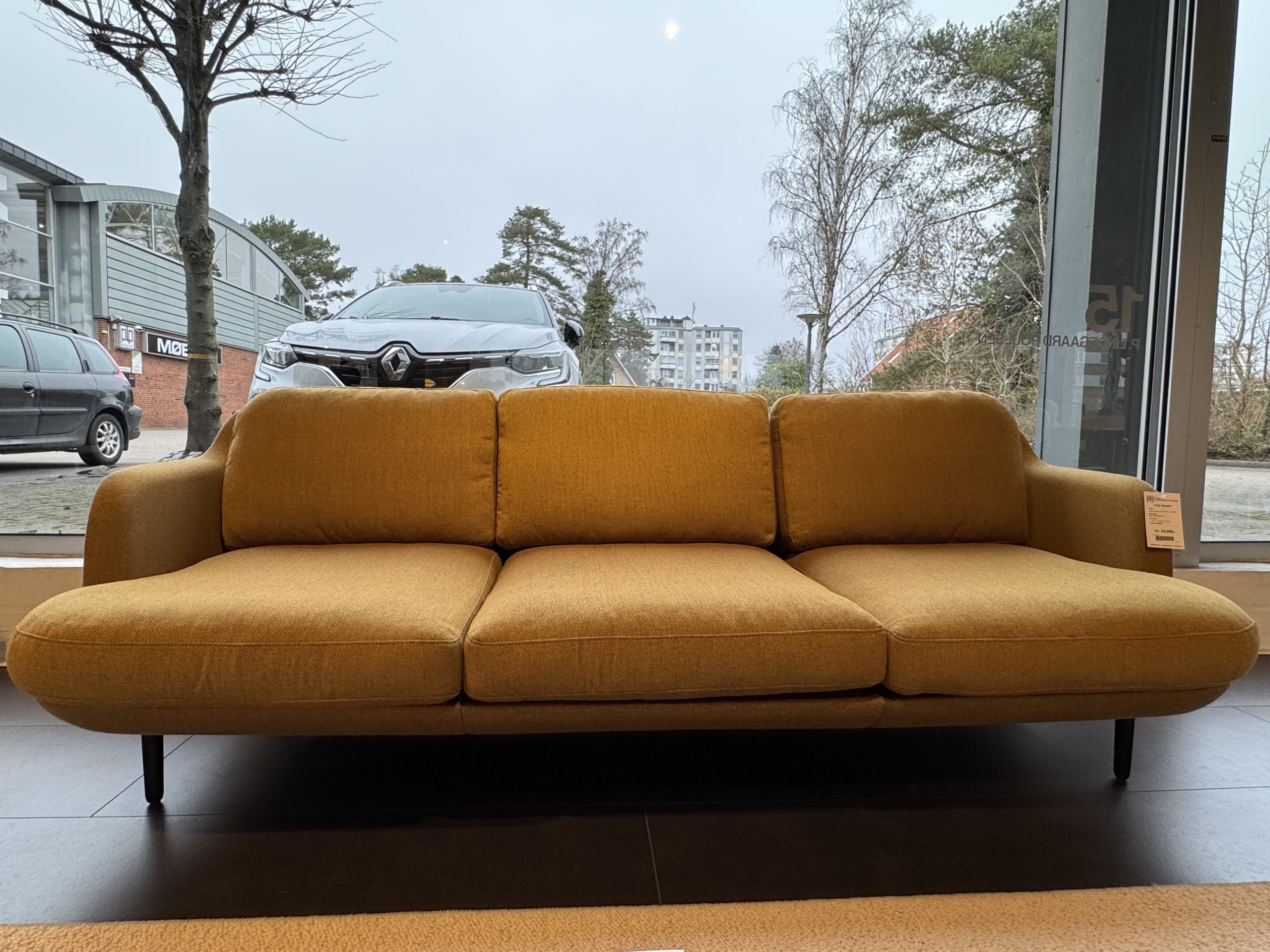 3 pers. Sofa – Jaime Hayon - Model Lune™ (udstillingsmodel) - Billede 3