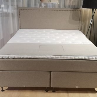 Viking Beds - kontinental seng - Björkö (udstillingsmodel)