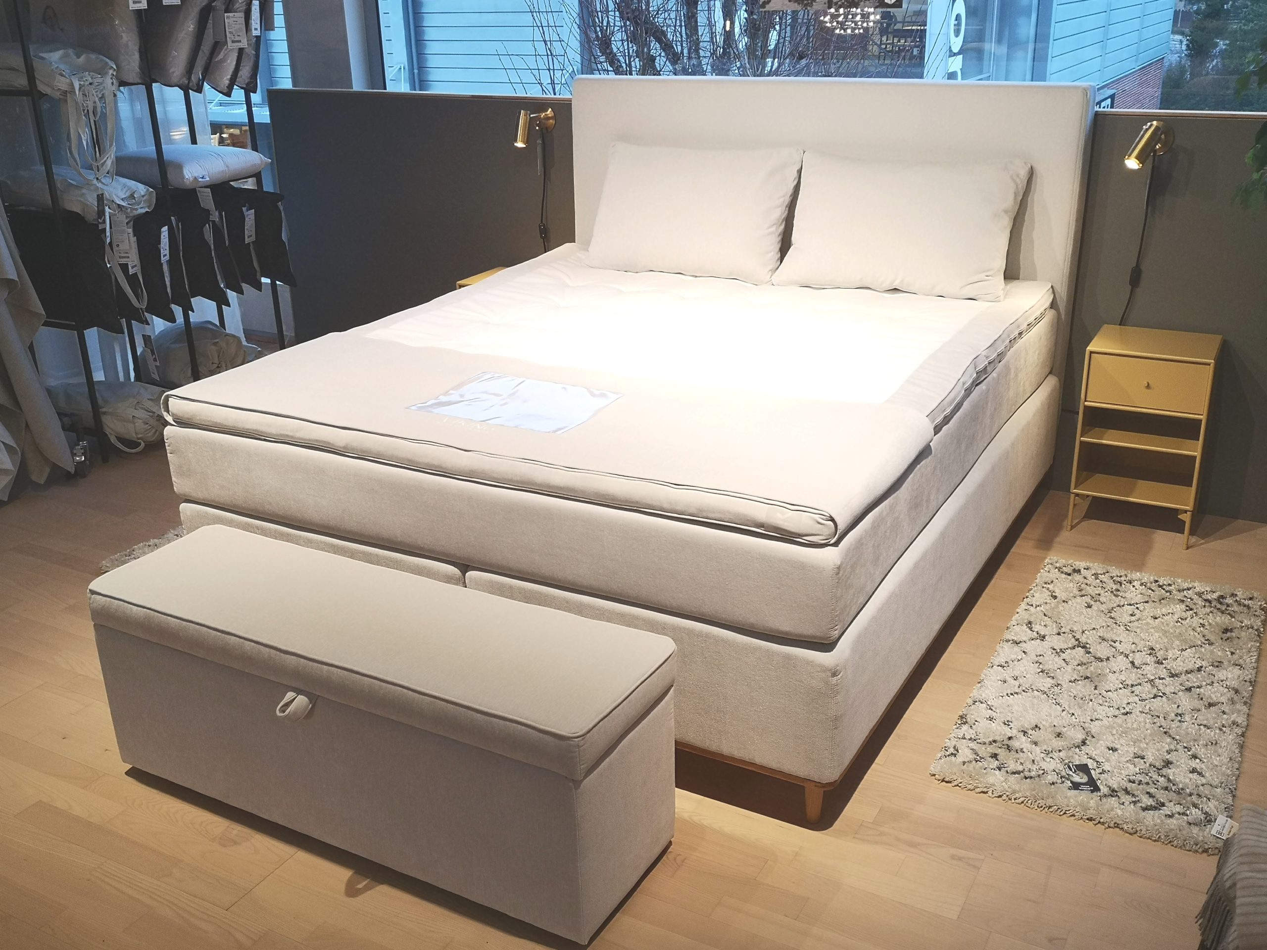 Viking Beds - kontinental seng med tilbehør - Adelsö (udstillingsmodel)